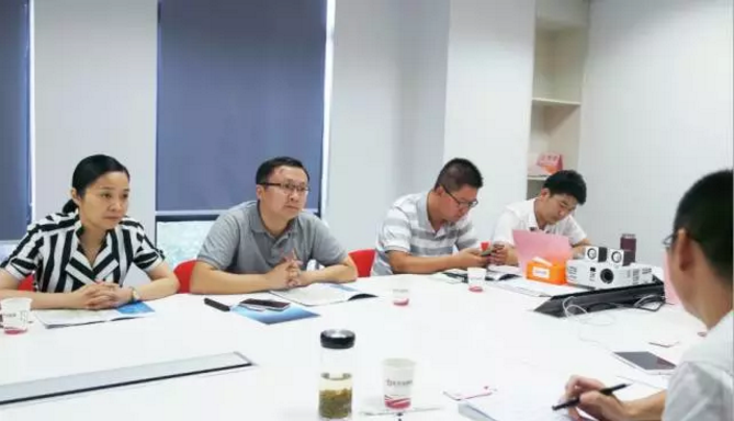舉行建筑裝備電商產(chǎn)業(yè)園全國布點投資選址項目的政府對接會,推進雙向考察 舉行建筑裝備電商產(chǎn)業(yè)園全國布點投資選址項目的政府對接會,推進雙向考察