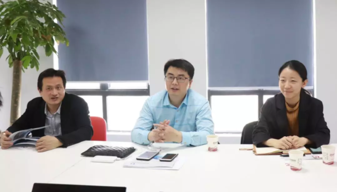 【對(duì)接】東方龍商務(wù)上海總部舉行新能源客車及特種車項(xiàng)目政府對(duì)接會(huì),加快新能源汽車產(chǎn)業(yè)鏈集群全國(guó)布點(diǎn)進(jìn)程 【對(duì)接】東方龍商務(wù)上海總部舉行新能源客車及特種車項(xiàng)目政府對(duì)接會(huì),加快新能源汽車產(chǎn)業(yè)鏈集群全國(guó)布點(diǎn)進(jìn)程