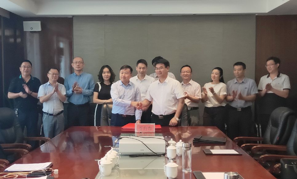 東方龍商務(wù)集團成立5周年系列報道之四 服務(wù)篇《升級服務(wù)質(zhì)量永遠在路上》 東方龍商務(wù)集團成立5周年系列報道之四 服務(wù)篇《升級服務(wù)質(zhì)量永遠在路上》