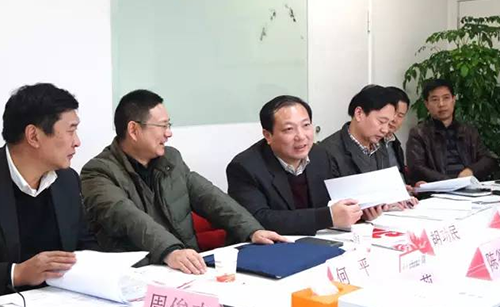 荊門市委常委、常務副市長胡功民率隊赴上?？疾?，與我司簽訂委托招商引資戰略合作協議