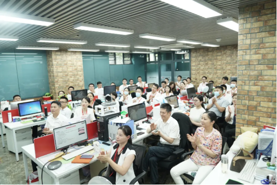 今年以來，項(xiàng)目量質(zhì)并重創(chuàng)新高！8月中旬，集團(tuán)成功通過38個優(yōu)質(zhì)投資選址項(xiàng)目