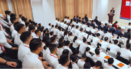 進博首日，迎來政府來訪小高峰！全國40多家政府蒞臨東方龍商務集團考察交流