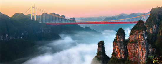 集團全力助推湖南吉首市委托招商招商引資，打造產(chǎn)業(yè)發(fā)展新地標