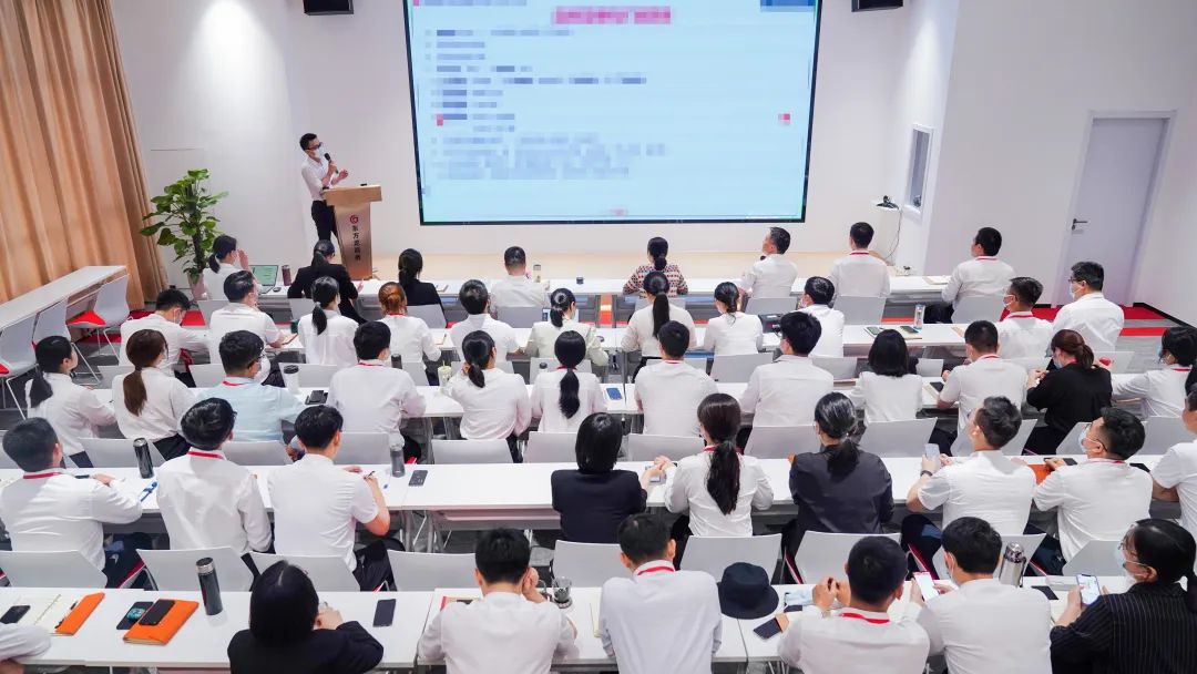 創(chuàng)新招商模式，打造硬核團(tuán)隊，提升落地實效！6月中旬，集團(tuán)成功通過30個優(yōu)質(zhì)投資選址項目
