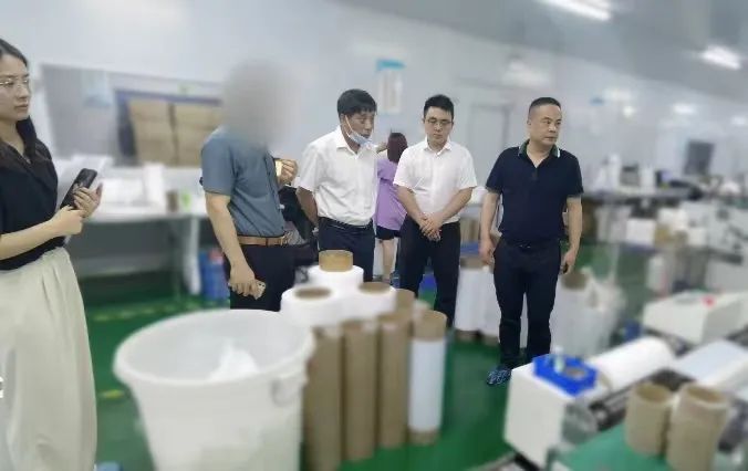 一家政府兩個項目！7月13日，湖南某地方政府實地對接鋰電新材料擴建投資選址項目和精密檢測儀器擴建項目