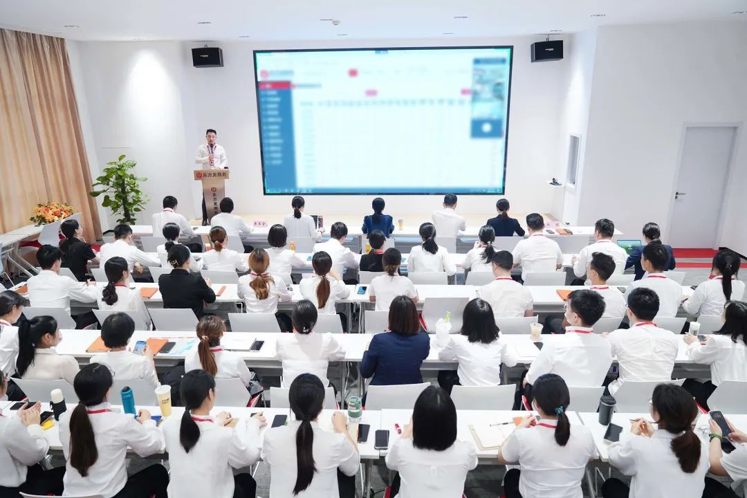 提振信心，練好“內功”，開拓市場！9月中旬，集團成功通過27個優質投資選址項目