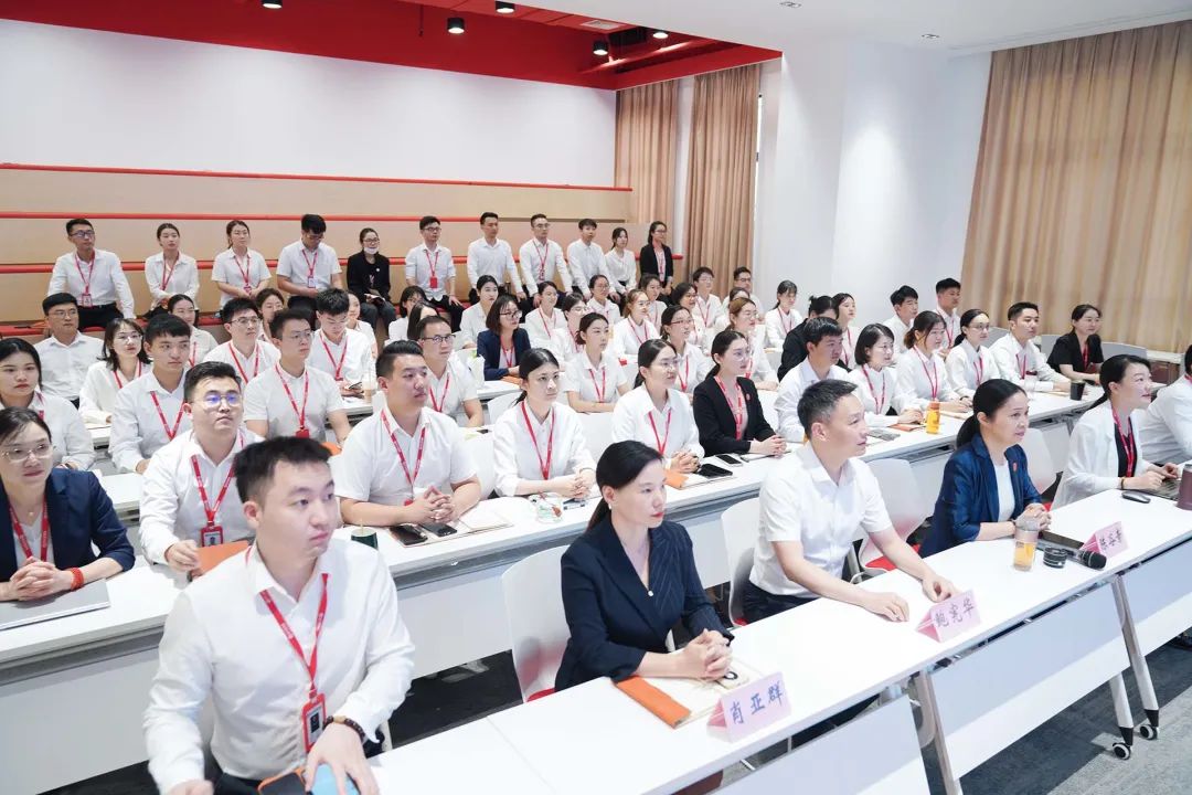 提振信心，練好“內功”，開拓市場！9月中旬，集團成功通過27個優質投資選址項目