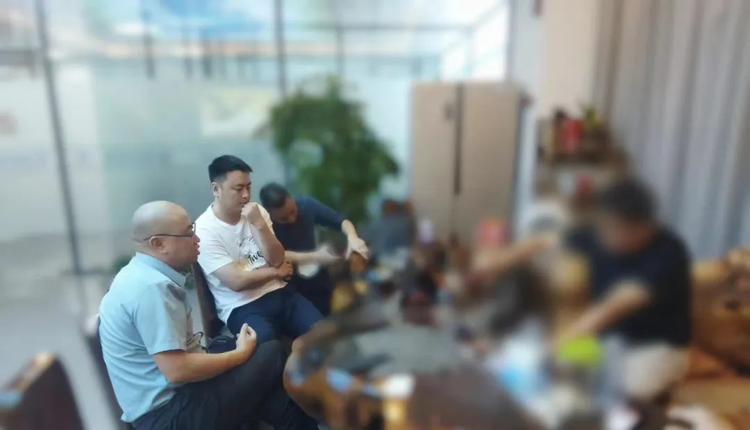 項目落地周期短、見效快!重慶某地方政府實地考察高品質(zhì)鋼化膜生產(chǎn)擴建投資選址項目 項目落地周期短、見效快!重慶某地方政府實地考察高品質(zhì)鋼化膜生產(chǎn)擴建投資選址項目