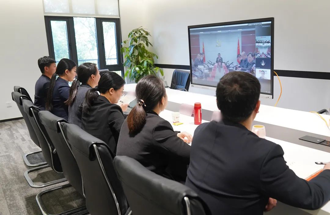 新疆輪臺縣·東方龍商務委托招商引資合作座談會成功舉行!集團榮獲“2022年度輪臺縣招商引資先進集體”稱號 新疆輪臺縣·東方龍商務委托招商引資合作座談會成功舉行!集團榮獲“2022年度輪臺縣招商引資先進集體”稱號