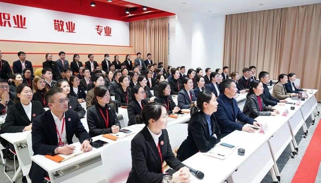 大項目“頂天立地”，精品項目“鋪天蓋地”！2月下旬，集團成功通過33個優質投資選址項目