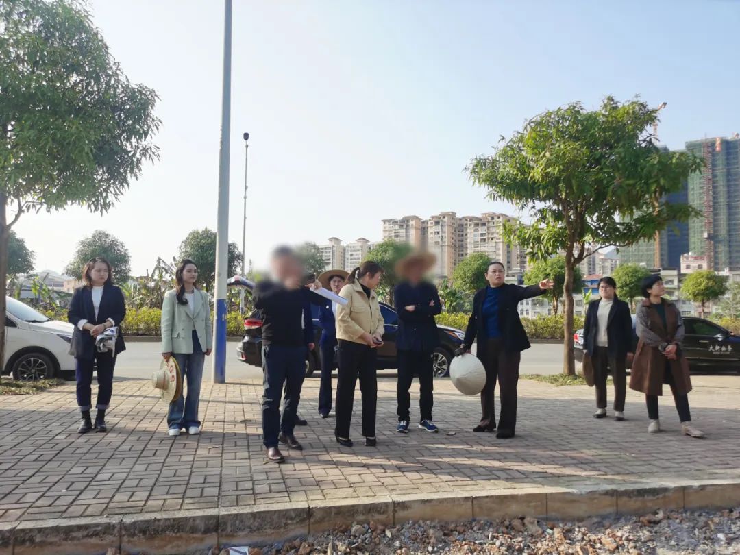 全球知名文旅集團(tuán),多個(gè)代表性落地案例!國際知名綜合文博旅游投資選址項(xiàng)目方實(shí)地考察廣西某地方政府 全球知名文旅集團(tuán),多個(gè)代表性落地案例!國際知名綜合文博旅游投資選址項(xiàng)目方實(shí)地考察廣西某地方政府