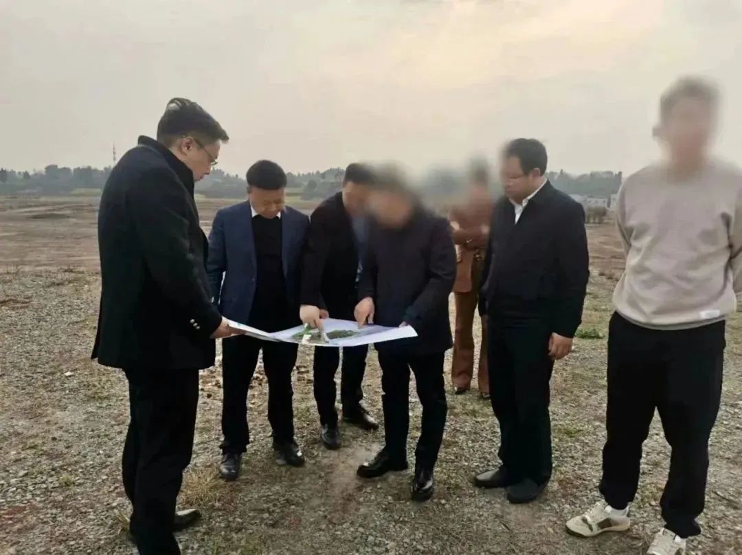 總投資18億,年產值60億!大型食品飲料健康產業基地投資選址項目方董事長帶隊成功考察四川某地方政府 總投資18億,年產值60億!大型食品飲料健康產業基地投資選址項目方董事長帶隊成功考察四川某地方政府