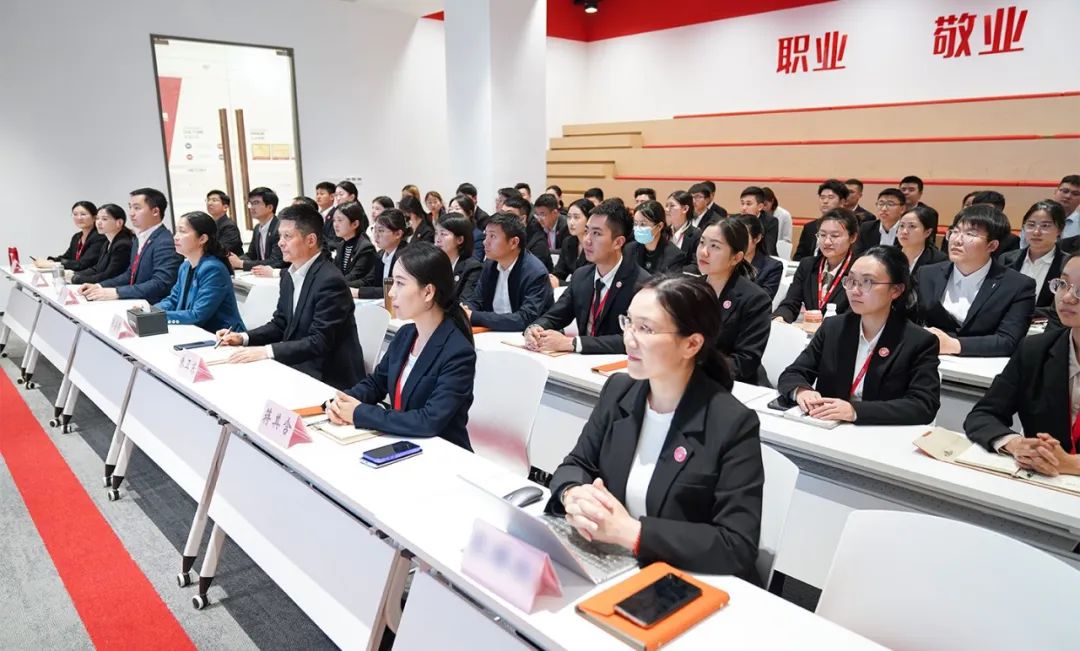 樹立項(xiàng)目為王，打造招大引強(qiáng)“強(qiáng)磁場”！5月上旬，集團(tuán)共28個(gè)優(yōu)質(zhì)投資選址項(xiàng)目通過評(píng)估！