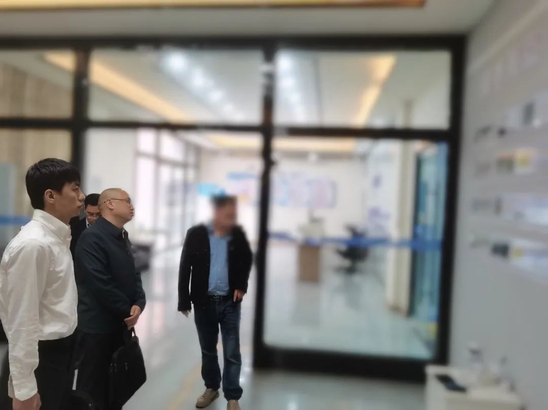 高新技術企業，與國內多所院校建立合作！重慶某地方政府實地對接高品質新能源鋰電投資選址項目