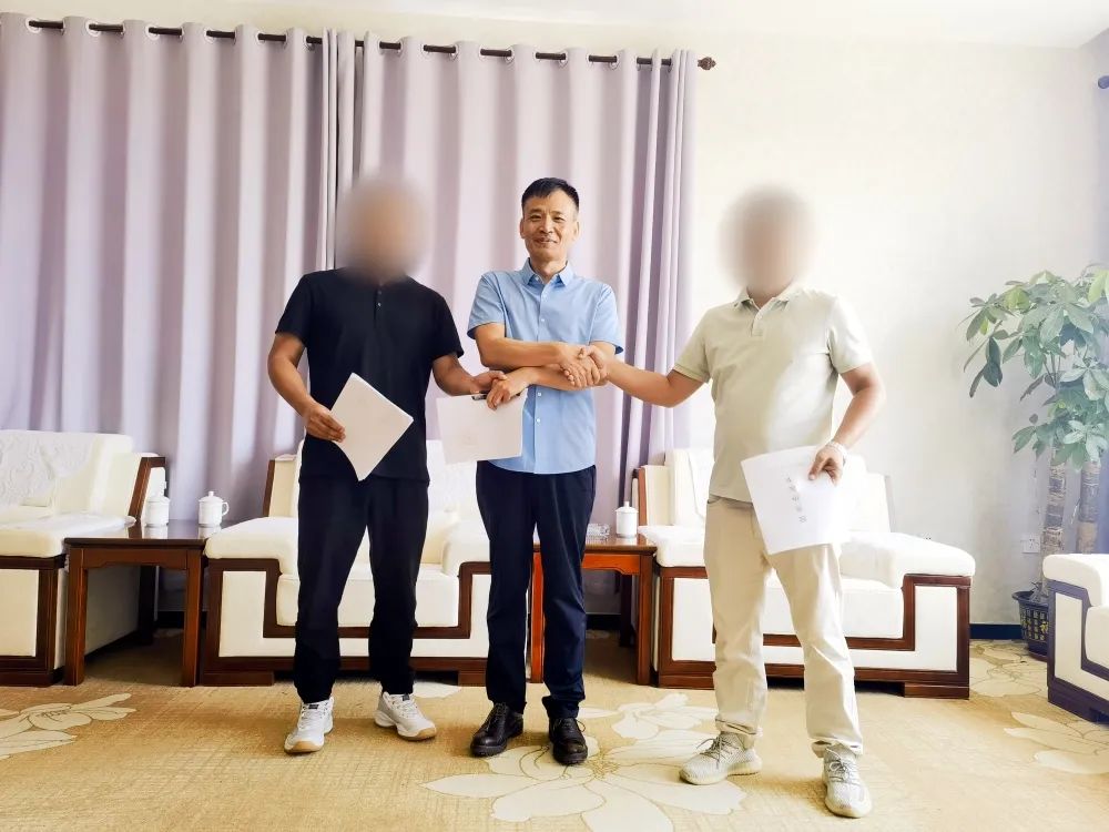歷時2個月!金屬建筑板材生產擴建投資選址項目正式落戶河北滄州鹽山縣! 歷時2個月!金屬建筑板材生產擴建投資選址項目正式落戶河北滄州鹽山縣!