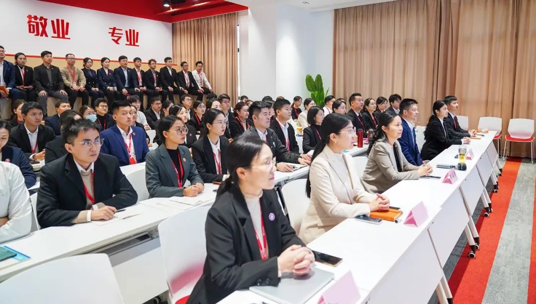 聚合力、強(qiáng)開(kāi)發(fā)、攻落地！11月中旬，集團(tuán)共39個(gè)優(yōu)質(zhì)投資選址項(xiàng)目通過(guò)本次評(píng)估