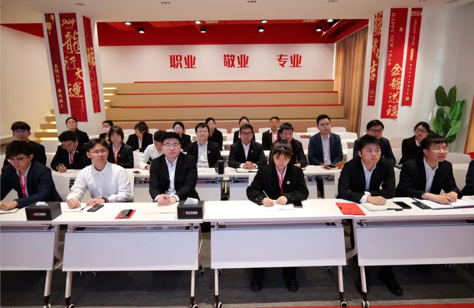新起點(diǎn)，新目標(biāo)，新征程！東方龍商務(wù)開展為期2天的新人集中培訓(xùn)！