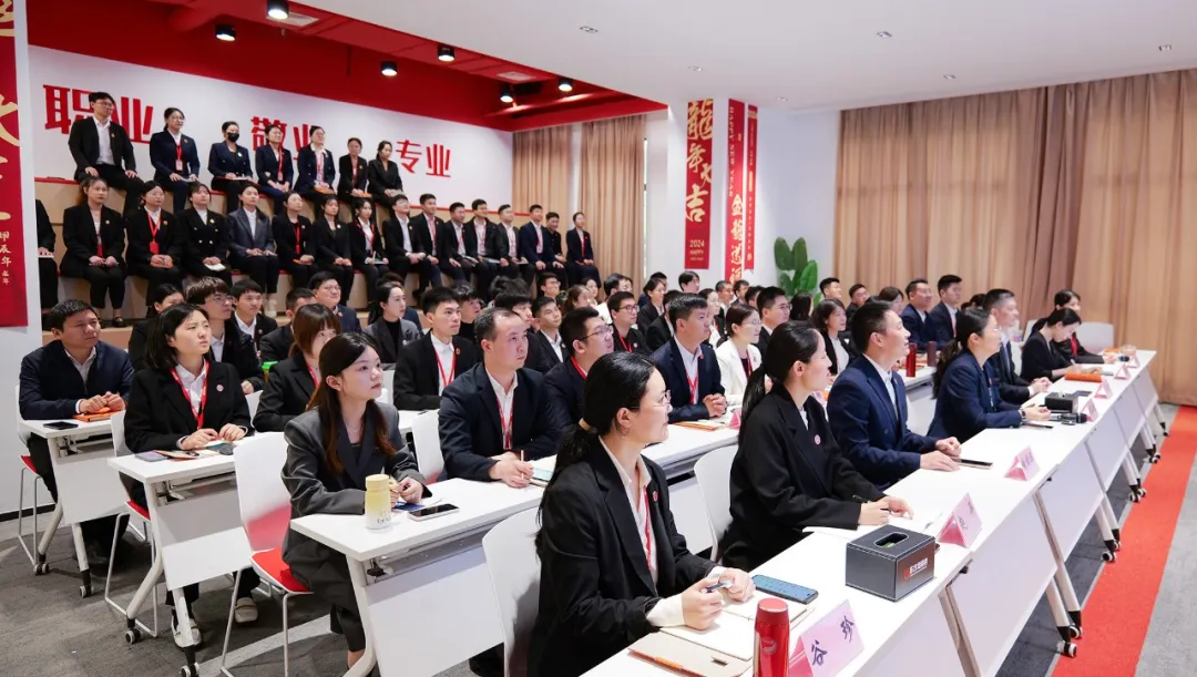 節(jié)前沖刺，含11家上市公司、國企央企、外資及500強(qiáng)企業(yè)對外布局項目！4月下旬，集團(tuán)共42個優(yōu)質(zhì)投資選址項目通過評估