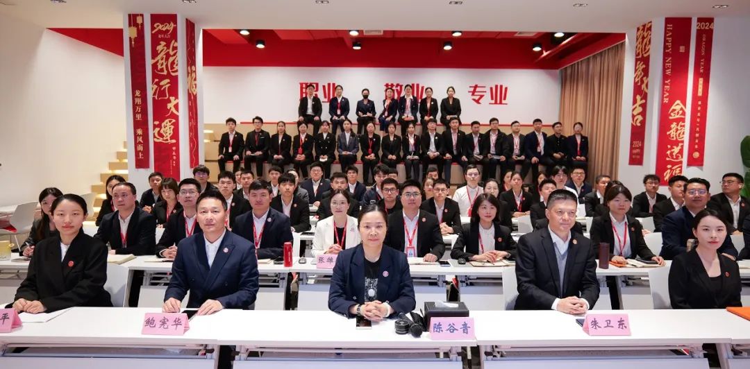 節(jié)前沖刺，含11家上市公司、國企央企、外資及500強(qiáng)企業(yè)對外布局項目！4月下旬，集團(tuán)共42個優(yōu)質(zhì)投資選址項目通過評估
