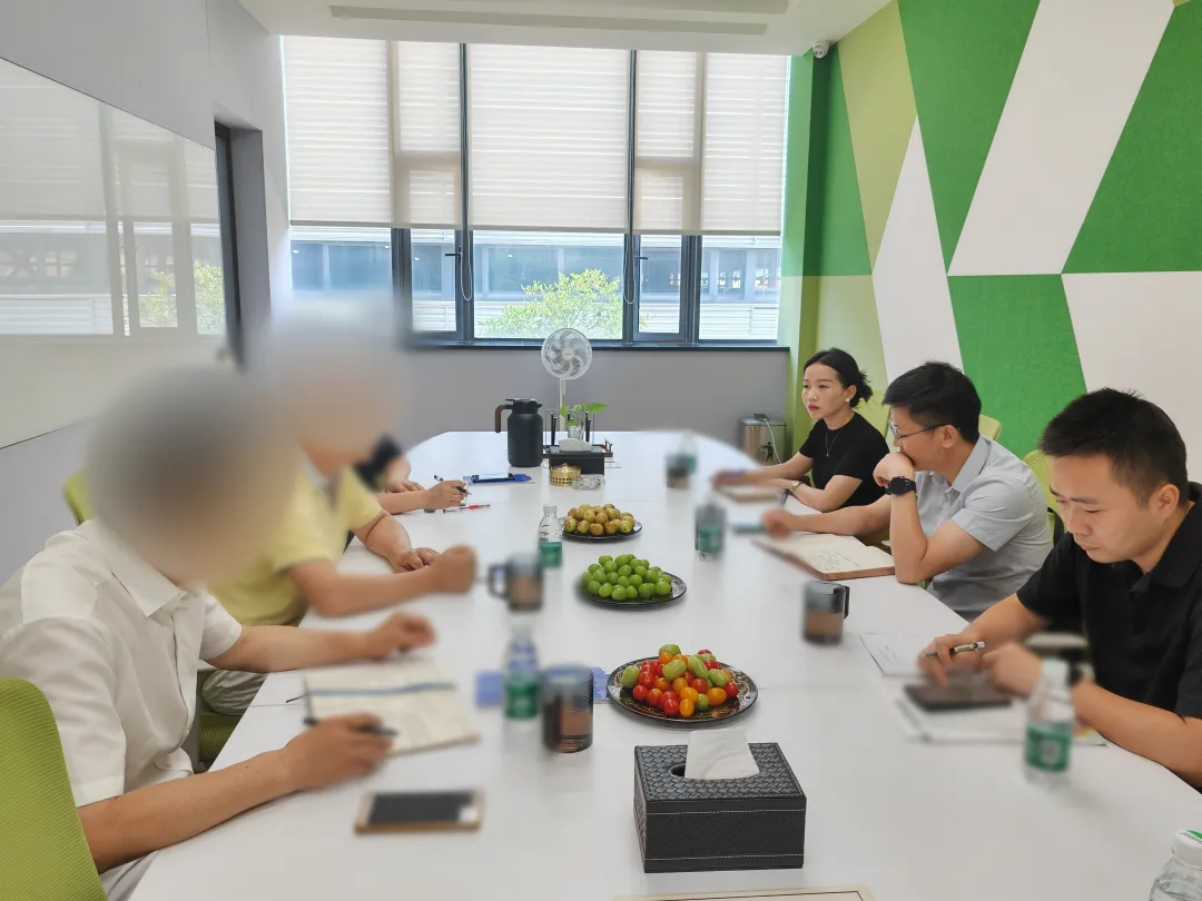 海瀾之家、雅戈爾等知名品牌供應(yīng)商！四川某地方政府實地對接專精特新高端服裝面料生產(chǎn)加工投資選址項目