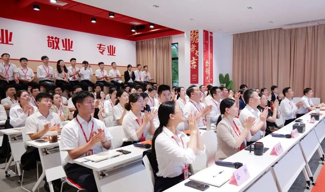 抓好項目開發(fā)先手棋，夯實項目落地硬支撐！9月上旬，集團共33個優(yōu)質投資選址項目通過評估