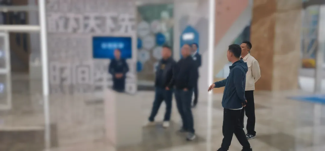 研發實力雄厚,客戶群體穩定!高規格背光源生產擴建投資選址項目方反向考察四川某地方政府 研發實力雄厚,客戶群體穩定!高規格背光源生產擴建投資選址項目方反向考察四川某地方政府