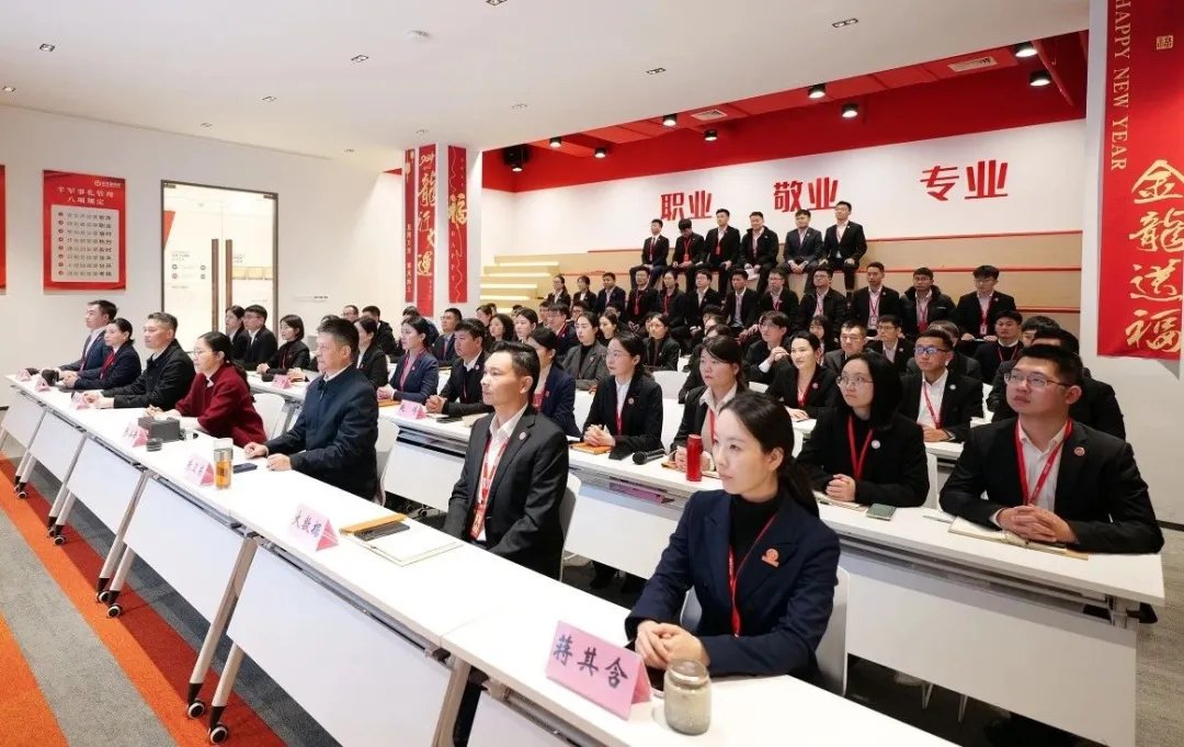 抓牢“項目落地”主線，打好全年“收官戰(zhàn)”！11月下旬，集團共35個優(yōu)質(zhì)投資選址項目通過評估