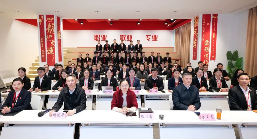 抓牢“項目落地”主線，打好全年“收官戰(zhàn)”！11月下旬，集團共35個優(yōu)質(zhì)投資選址項目通過評估