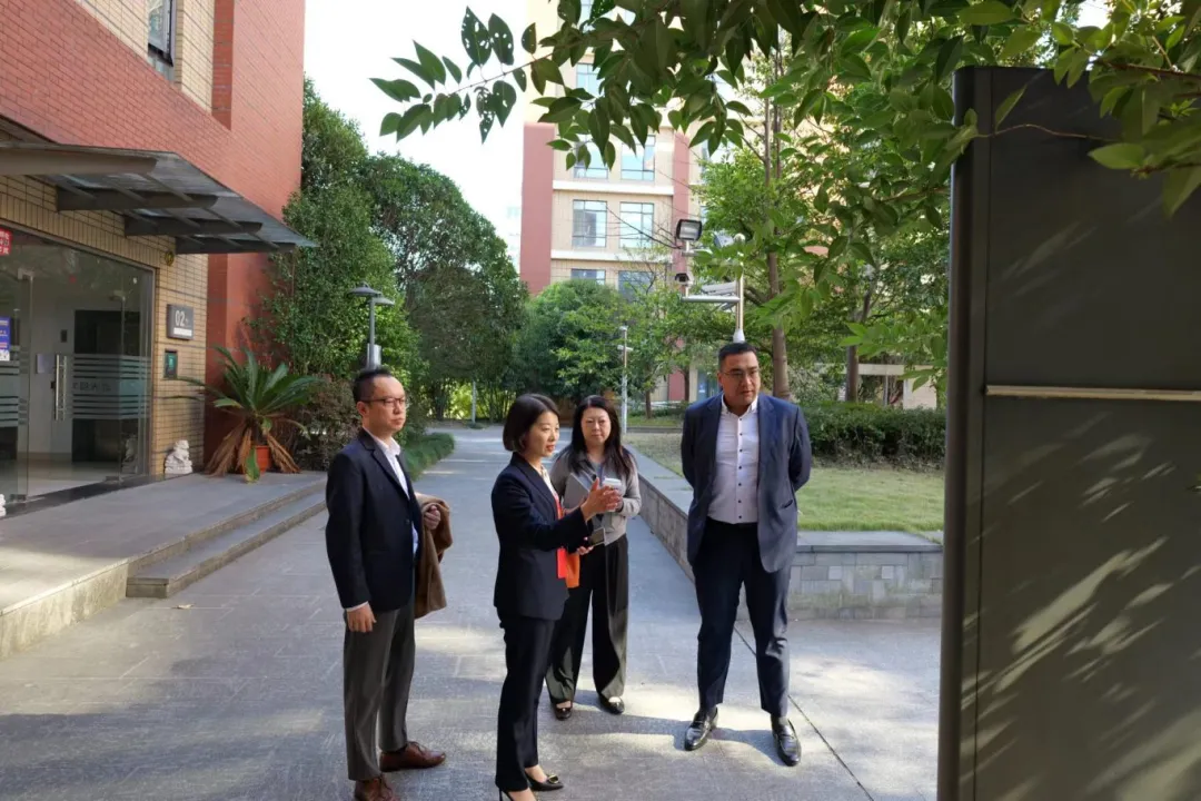 上海東方龍商務集團攜東南亞知名服務商：走出去引進來，激活對外貿(mào)易與外資來華新引擎